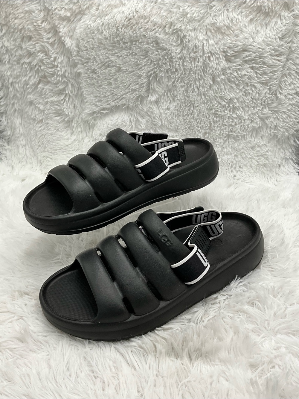 UGG Sport Yeah Sandals Size 11 Black Platform Adjustable Logo Heel Strap